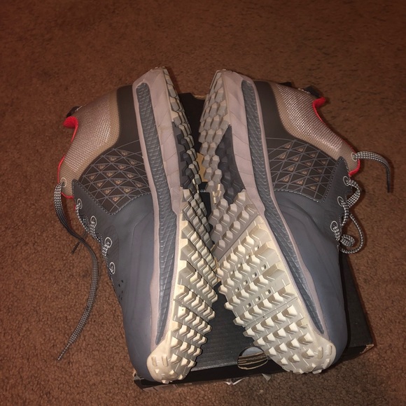 Under armor tennis - Picture 3 of 4